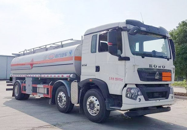 运油车